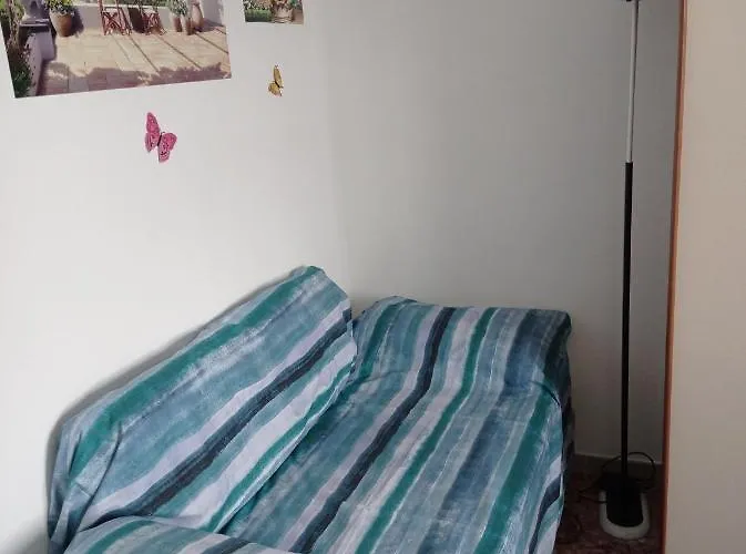 Πανσιόν Da Enzo Centro A 5 Minuti A Piedi Dal Mare Imperia