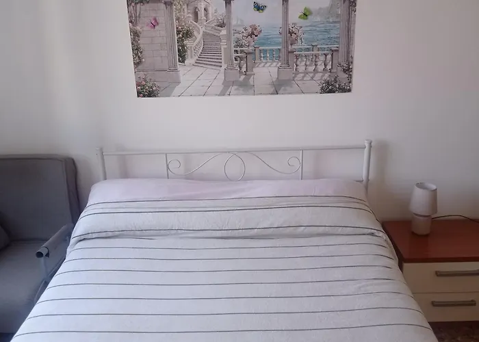 Πανσιόν Da Enzo Centro A 5 Minuti A Piedi Dal Mare Imperia