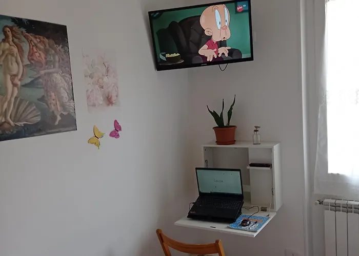 Πανσιόν Da Enzo Centro A 5 Minuti A Piedi Dal Mare Imperia